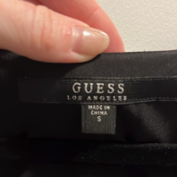 Floral Guess dress with open shoulder - Picture 2 of 7